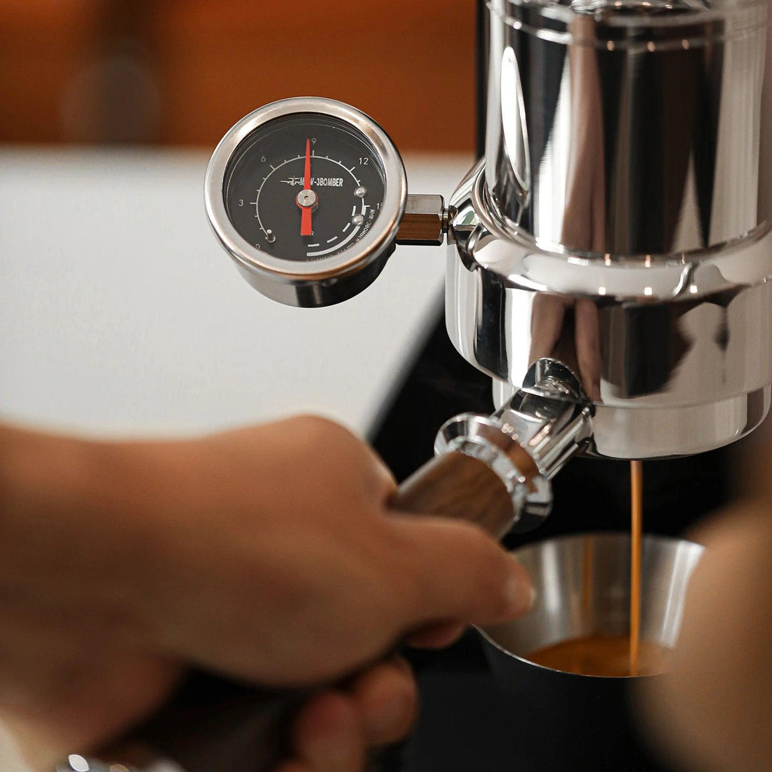 MHW 3BOMBER Espresso Maker 58mm Manual Lever Espresso Machine Pressure Gauge Home Camping Coffee Maker Portable Carrying Case